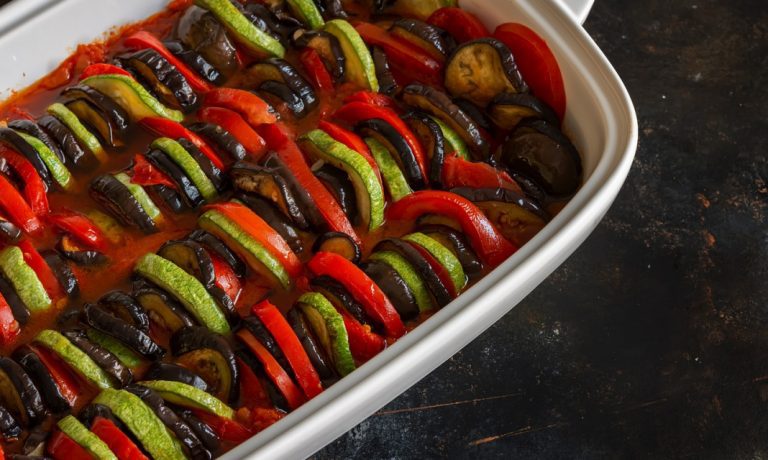 Zapiekanka Z Cukinią I Makaronem Bez Mięsa okruchychleba.pl